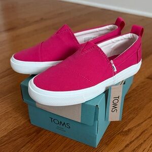 TOMS Kids Fuchsia Slip-On Sneakers